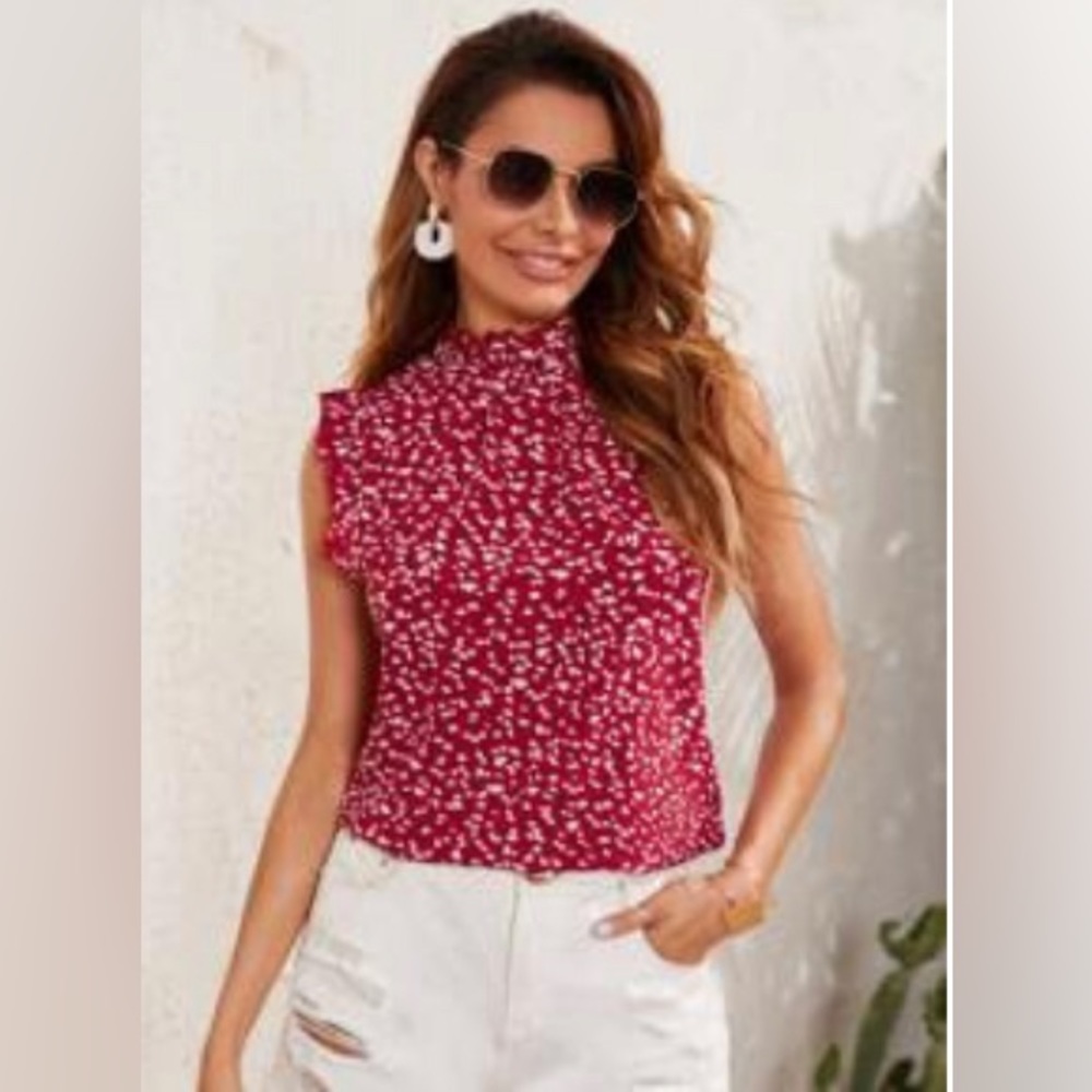Red and white top, small.